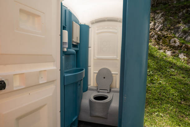 Best Standard Portable Toilet Rental  in Winterville, NC